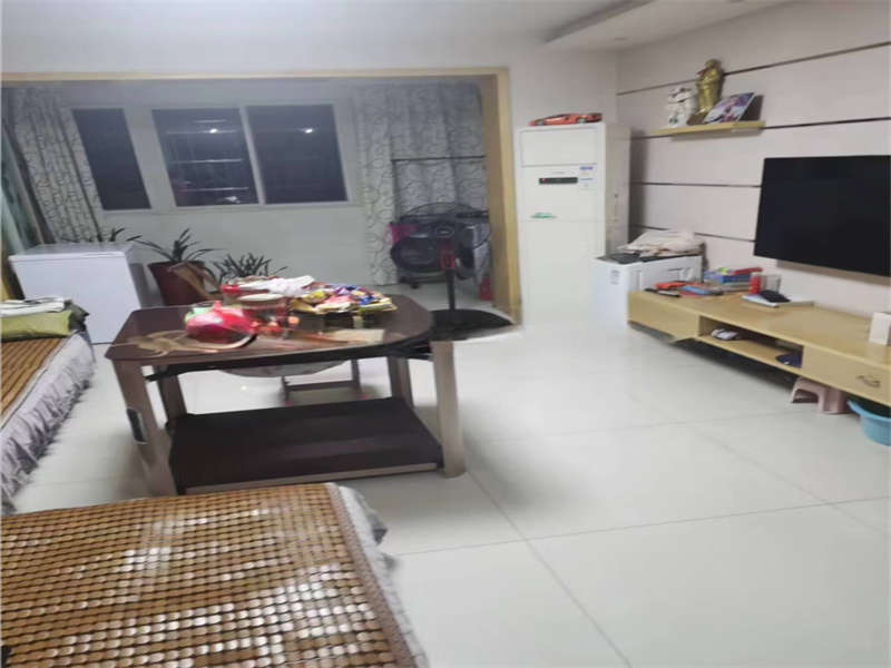 景環(huán)小區(qū)法拍房B3、B4棟203房