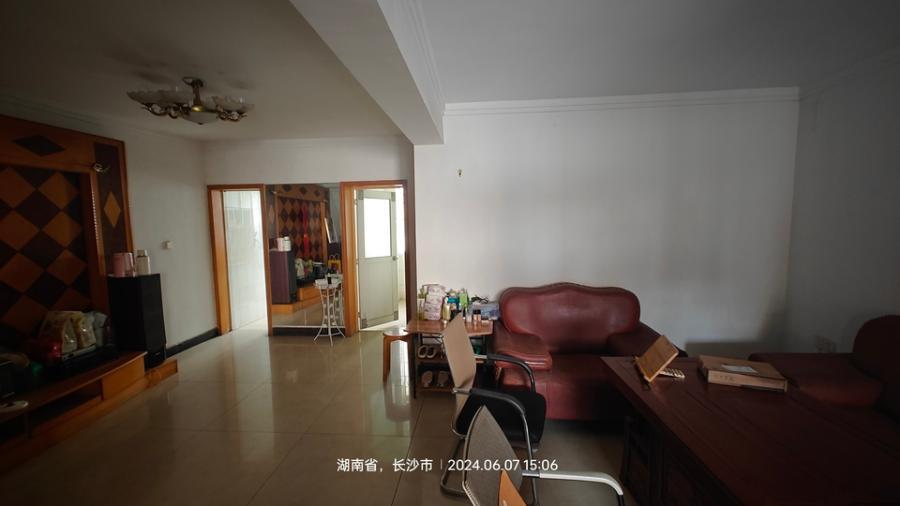 新河大市場(chǎng)（湖動(dòng)社區(qū)新河市場(chǎng)）法拍房718、818號(hào)