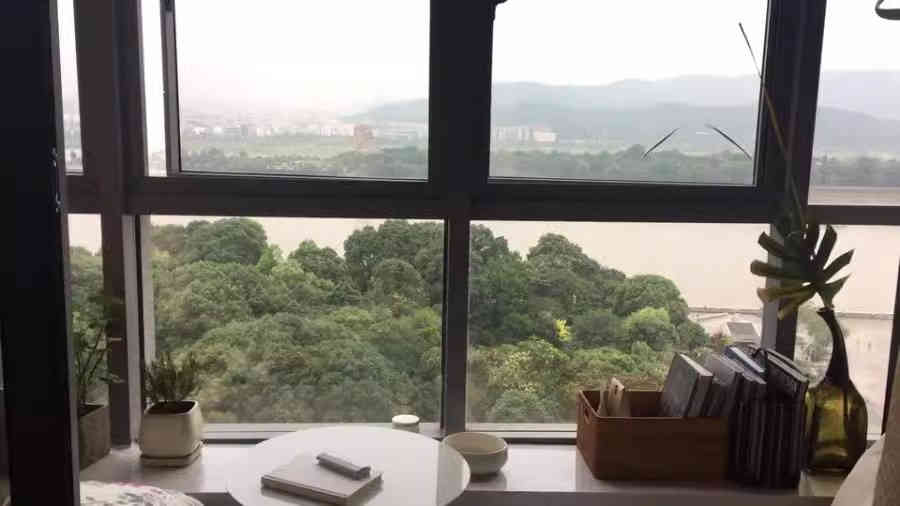 （一線(xiàn)江景公寓）保利國(guó)際廣場(chǎng)（安璽雅苑）法拍房B1棟1034號(hào)